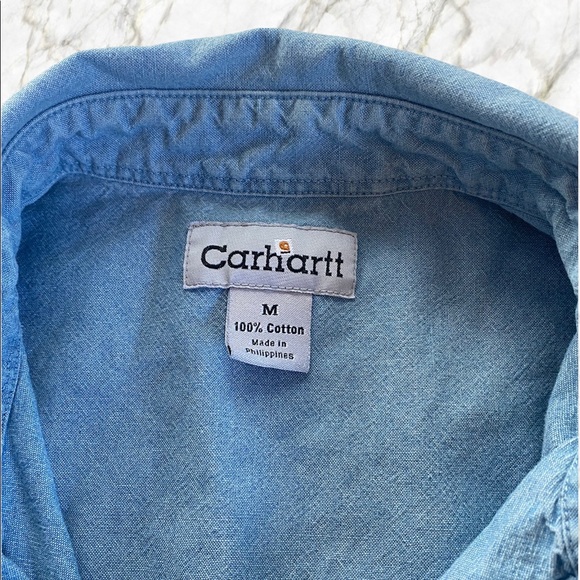SOLD Carhartt short sleeve button down! - Picture 2 of 3